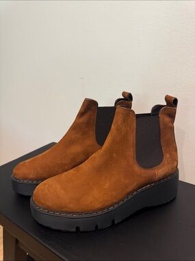 NWT Paul Green Suede Leather Elysee Chelsea Boot Sz 6 Cognac